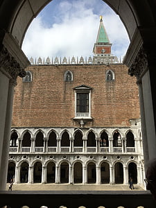 Venetië, Paleis, het platform, Italië, het platform en gebouwen, buitenkant van het gebouw, ingebouwde structuur