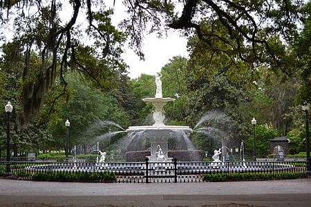 Savannah, Gruzínsko, Južné, Historická štvrť, cestovný ruch, Forsyth park, fontána