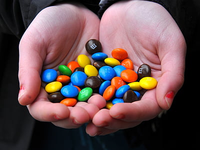 hands, sweets, love, cute, happy, colorful, m m's