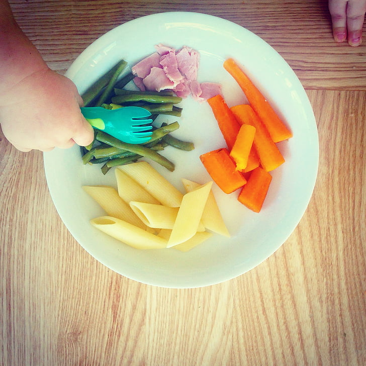 meals, carrot, pasta, hand, baby, plate, green beans