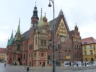 kaupungintalo, Wroclaw, Puola, Silesia, julkisivu, muistomerkki, pääty