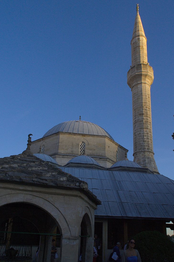 Bosna in Hercegovina, Hercegovini, Mostar, Koski mukesh paša mosque, večer, sončni zahod, vere