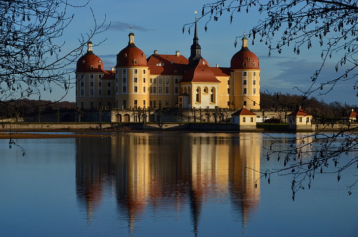 Castelo de Moritz, Castelo, arquitetura, espelho, espelhamento, Lagoa, reflexão