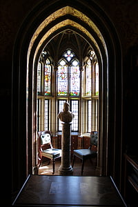 Biblioteka, okno, Witraże, szkło, Witraż, posąg, Król