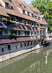 Nürnbergin, Fachwerkhaus, River, vanha kaupunki, ristikon, historiallisesti, keskiajalla