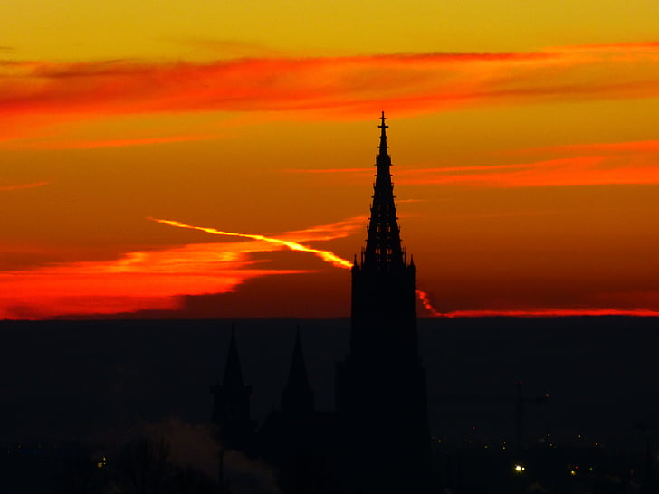 Wschód słońca, Ulm, Katedra w Ulm, niebo, piękne, nastrój, rano