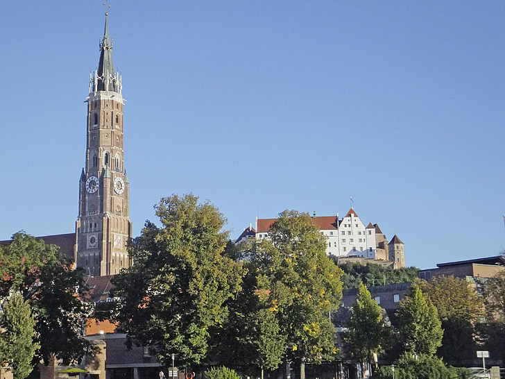 Landshut, Mārtiņa baznīca, trausnitz pils, pils, baznīca, vecā pils, ēka