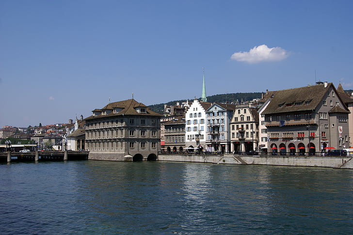 Zurich, Zurich Sveits, elven, Rekkehus, monumenter, gamle bygninger, gamlebyen