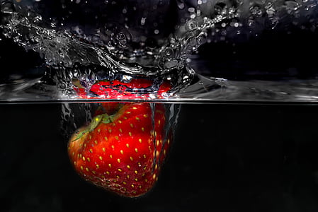 strawberry, plunge, fresh, nutrition, food, diet, fruit