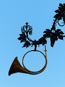 nasal shield, horn, post horn, grape vine, ranke, grape, musical instrument