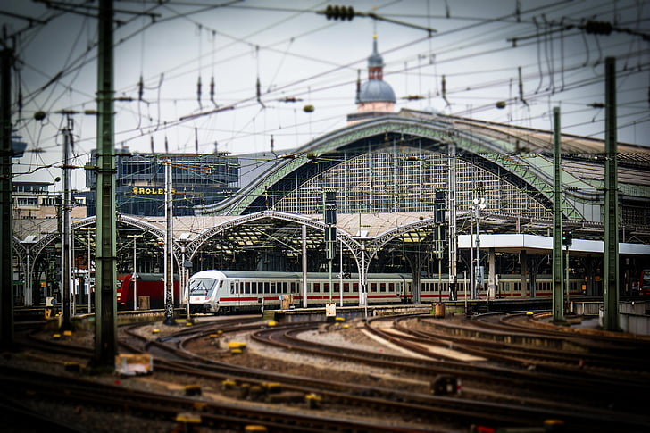 Bahnhof, Köln, Zug, Eisenbahn, Eis, Schienen, Oberleitung