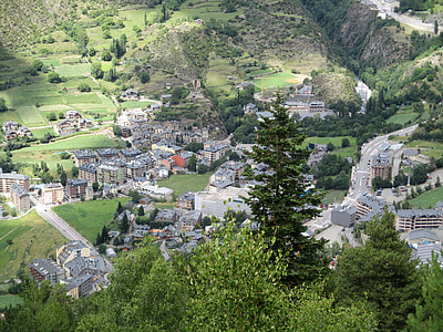 Andorra, mäed, suvel