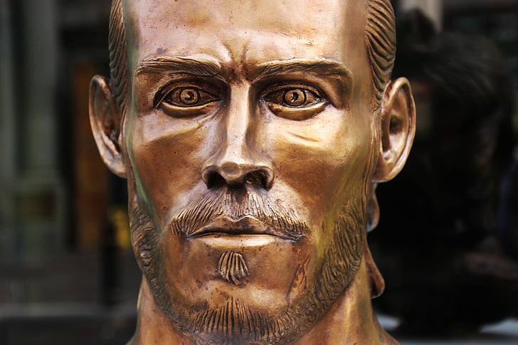 bala de Gareth, futbolista, bronce, escultura, fútbol, estatua de, Figura