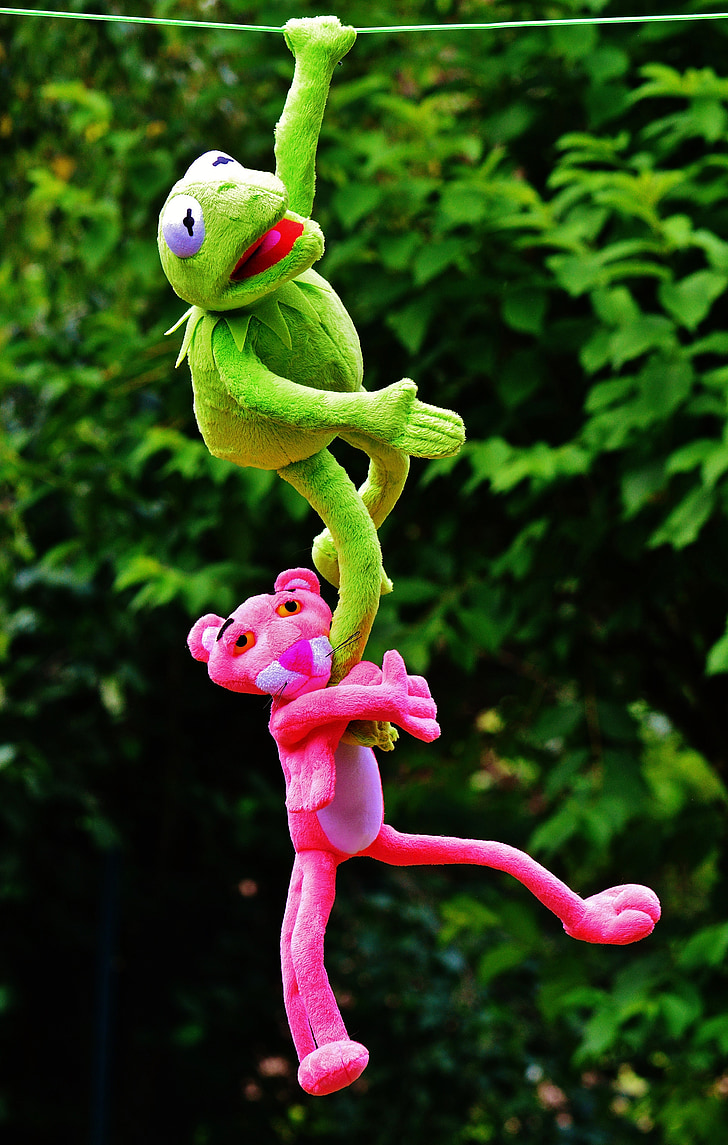 potĺkať sa, plyšové hračky, Kermit, Ružový panter, hračky, zábava, smiešny