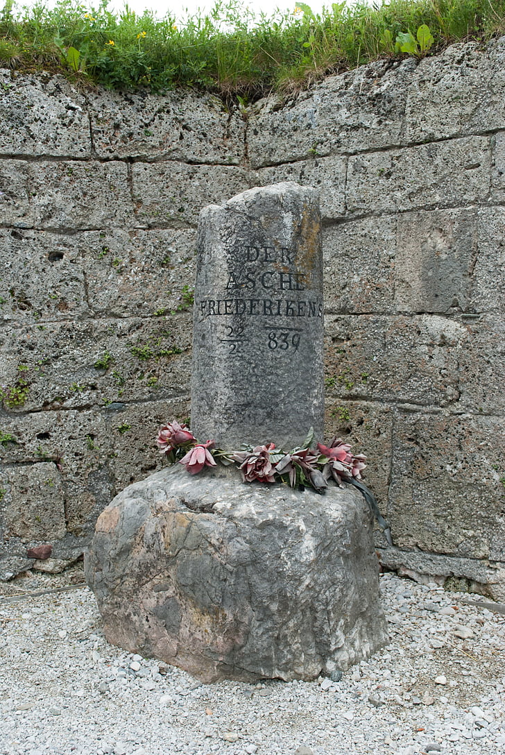 stèle commémorative, monument, Pierre, inscription, commémorer, Friederike Pierre, cimetière