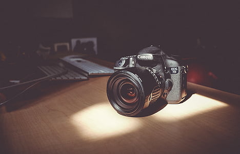 camera, lens, accessoire, fotografie, zonlicht, houten, tabel
