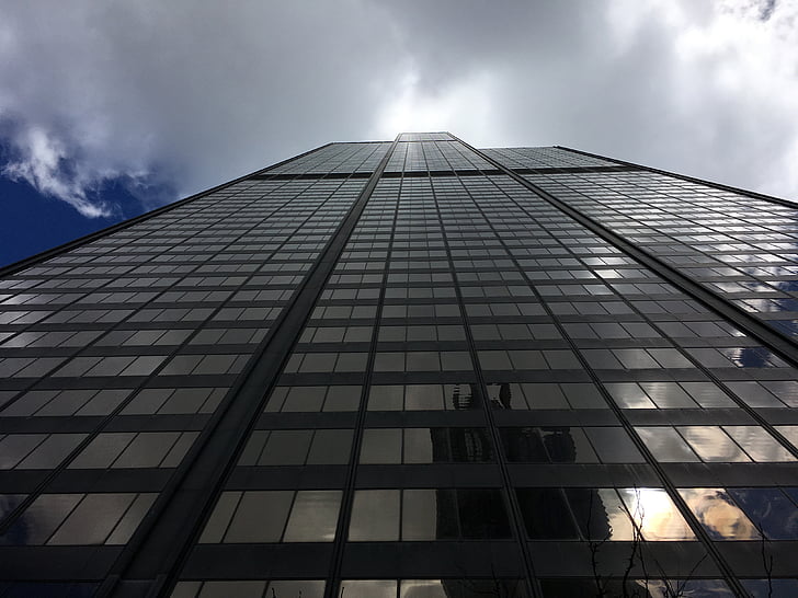 het platform, gebouw, stad, wolken, glas, lage hoek fotografie, perspectief
