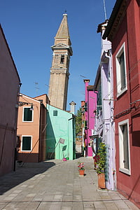 Burano, İtalya, Kule yaslanmış, renkli evleri, yanlış konumu, Campanile