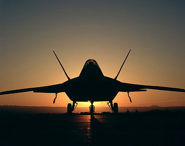 军用飞机剪影, 日落, 射流, 飞机, 航空, 地面, f-22