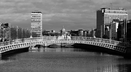 Dublin, Puente de ha'penny, ciudad de Dublín