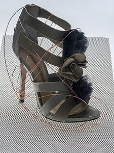 čevelj, ženska obutev, visoko peto čevlja, bela, moda, žice