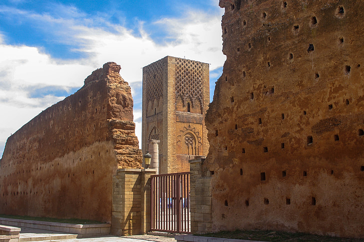 monument till tower of hassan, staden Rabat i Marocko, resor, dynastin av almohaderna, couscous