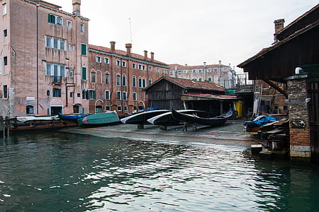 scheepswerf, gondels, Venetië