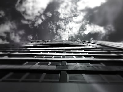 Архитектура, черно-белые, Размытие, здание, облака, высокая, свет