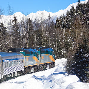 trein, tracks, winter, sneeuw, bomen, evergreens, heuvels