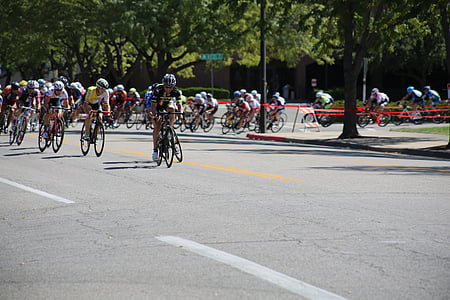 bici da corsa, corridori della bici, i corridori in gara, motociclisti, gara, evento, bici