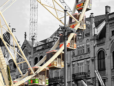 panoramsko kolo Wiener Riesenrad, mesto, trgu, starih stavb, stavbe