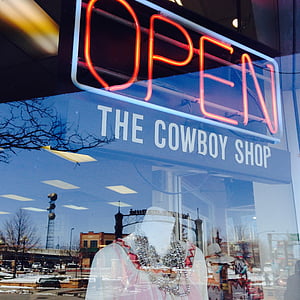 Cowboy-Shop, Cheyenne, WY, Neon, Öffnen, Leuchtreklame