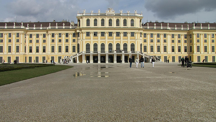 Schönbrunni kastély, Ausztria, Wien, Világörökség, turisztikai, utazás, városnézés