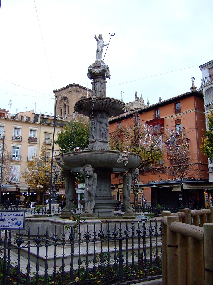 Granada, Andalúzia, Španielsko, Plaza, BIB rambla