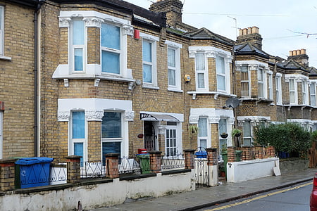 Londonas nami, īpašuma, māja