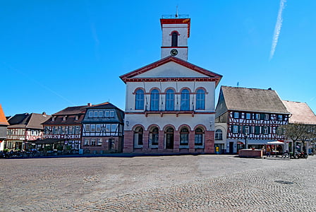 Seligenstadt, Hesse, Nemecko, radnica, staré mesto, fachwerkhaus, krovu
