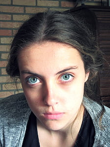 mladá žena, modré oči, portrét, obličej, emoce, čistý, žal