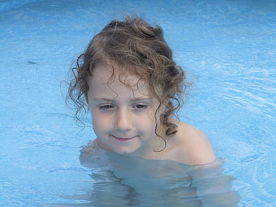 vaikas, mergaitė, garbanos, plaukti, vandens, vasaros, plaukimo baseinas lauke