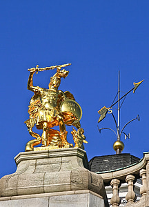 gladiator, gold, gilded, knight, sculpture, statue, figure