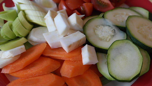 soupe verte, verts de soupe, légumes, céleri, carottes, poireau, courgettes