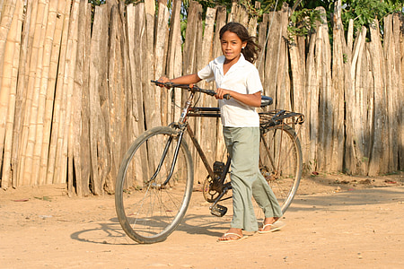 Flicka, cykel, solnedgång, fred, Lycklig, barfota, barn