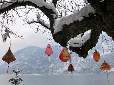 hallstatt, lake, lampion, lantern, snow, winter, tree
