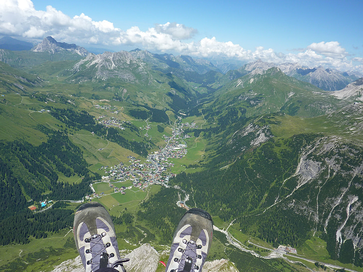 paragliding, aerial view, lech am arlberg, rüfikopf