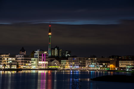 Lago de Fênix, cidade, casas, Dortmund, à noite, reflexão, cena urbana