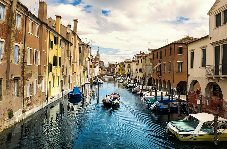 italy, chiorggia, boot, homes, waterway, city, water