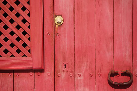 Kırmızı, ahşap, kapı, paslı, tokmağı, anahtar deliği, kilit