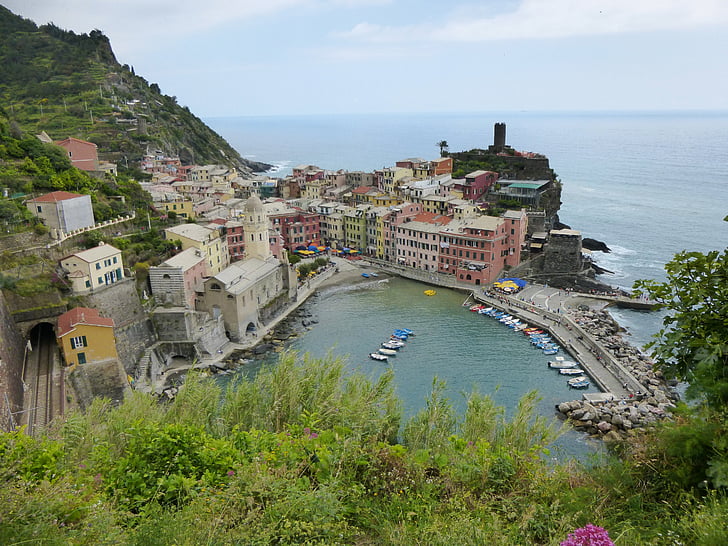 Cinque terre, Amalfi coast, Itālija, brīvdiena, vasaras, jūra, ainava