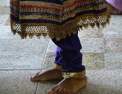 blote voeten, vrouw, ceremonie, Indonesië, traditie, nationale kleding, vrouw