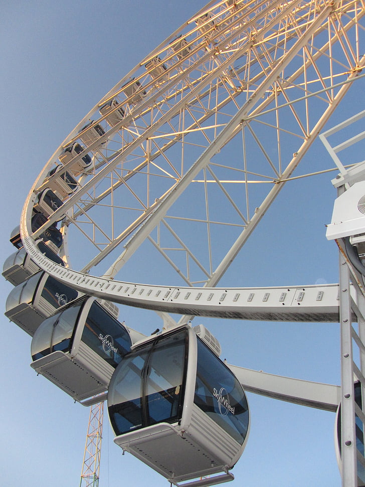 panoramsko kolo Wiener Riesenrad, zabavno, modro nebo