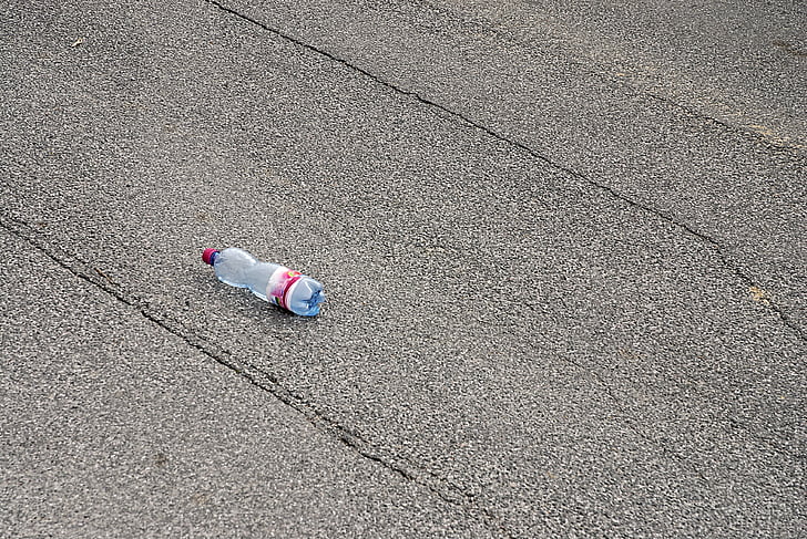 cesti, asfalt, steklenica, plastike, razpoke, ulica